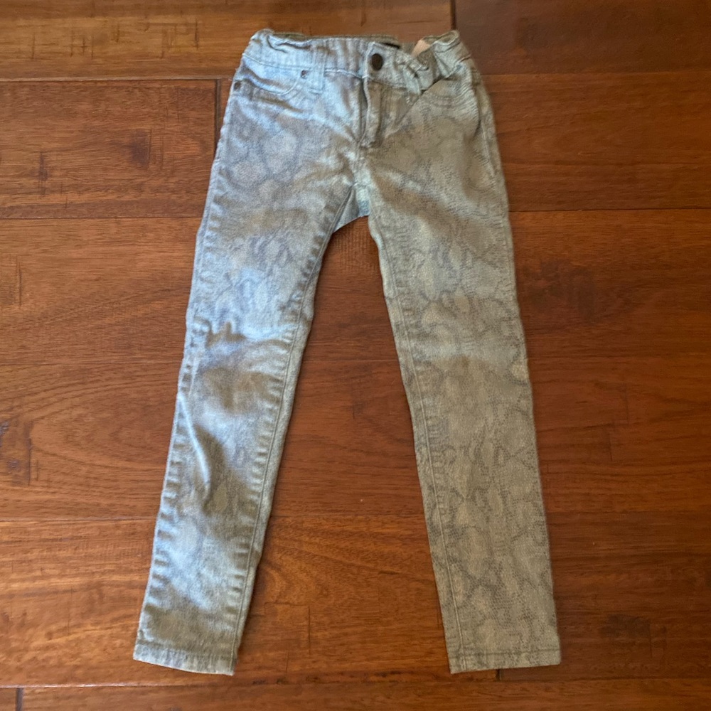 Girls Joes Jeans size 5 pants,  grey gray snake print